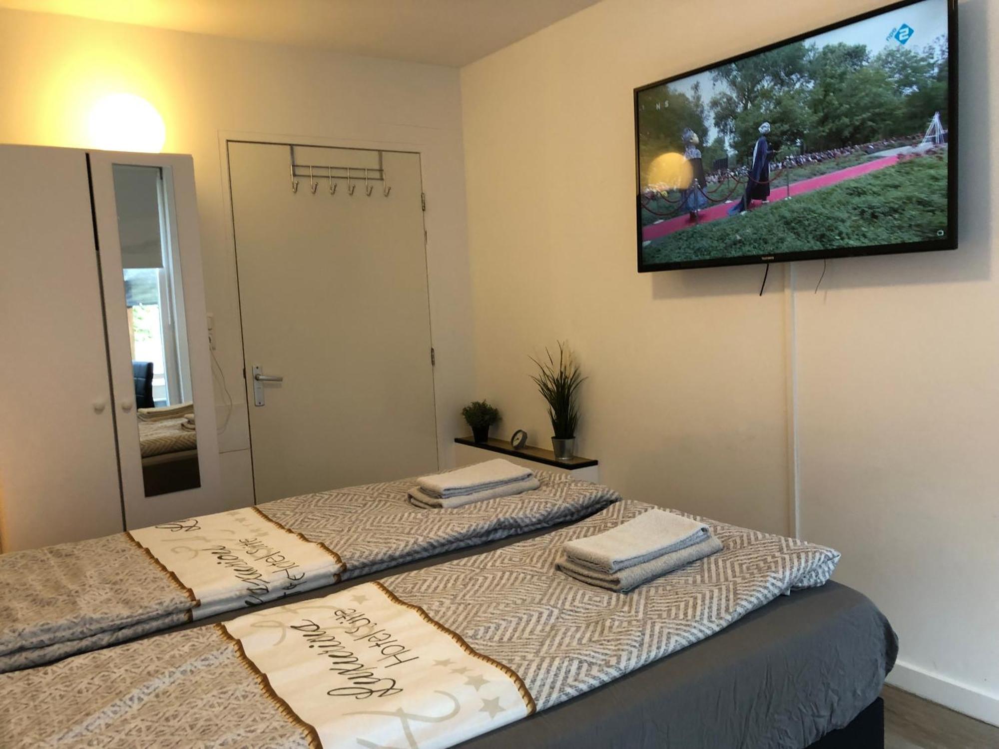 Luxe Wellness Apartment Apeldoorn With Jacuzzi And Sauna Exteriör bild